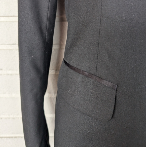 50% OFF Robert Rodriguez Black Silk Blazer - Picture 5 of 8